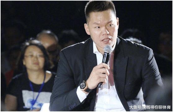 曾给易建联年薪2000万，身价40亿的“老板娘”，气场强大