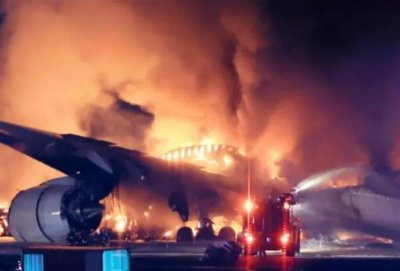 ​日航379人全员奇迹撤离背后：曾遇全球第二大空难，524人仅4人生还
