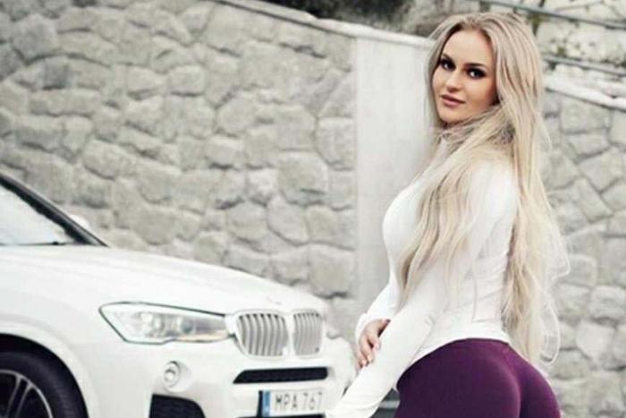 超模安娜,背起行囊去旅行