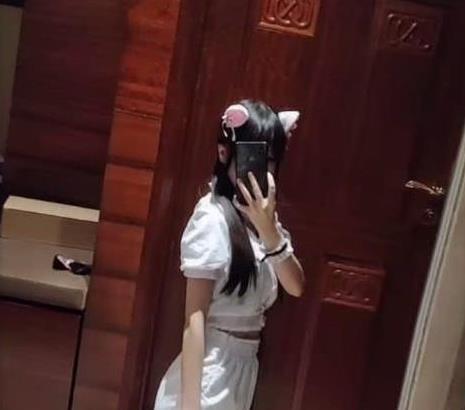 “萝莉跪”火了,画风瞬间大转变,不自觉的就翘起来了