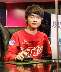 ​韩服OB解说已成主流直播？星痕霸气回应晚间档我谁都不服！