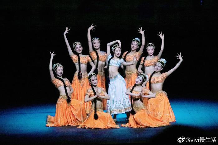 丽江千古情的演出。演出从纳西族的起源说起