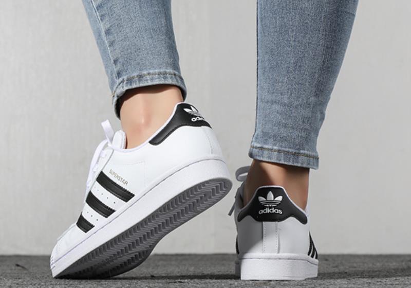 阿迪达斯三叶草板鞋(阿迪达斯三叶草经典板鞋)(3)