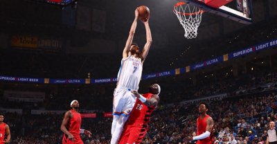 ​雷霆狂胜开拓者62分 刷新队史最大分差纪录