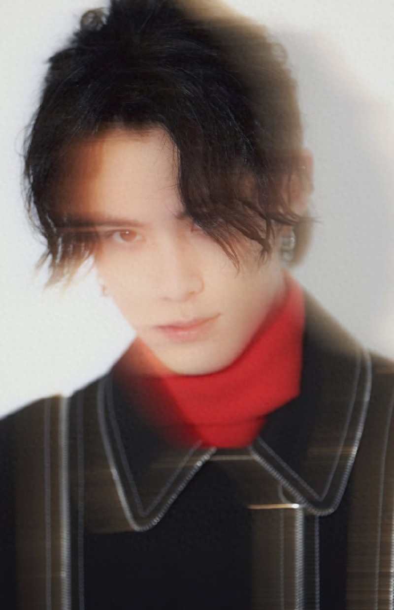 王鹤棣 帅气撩人时尚图片